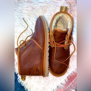 UGG Australia Neumel Leather Chestnut Men's Boot  sz 8